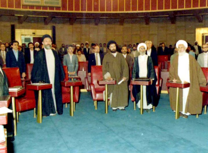 تاریخ دقیق سالروز افتتاح اولین دوره مجلس شورای اسلامی در تقویم سال 1401 چه روزی است؟