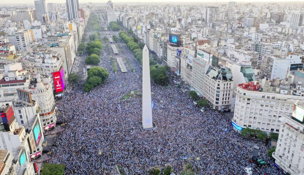 تصاویر| ازدحام میلیونی مردم آرژانتین بعد از صعود به فینال جام جهانی