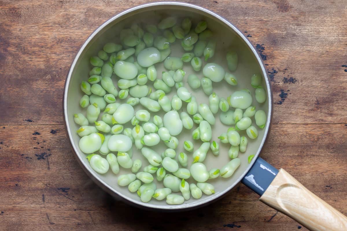 how-to-pod-broad-beans-4