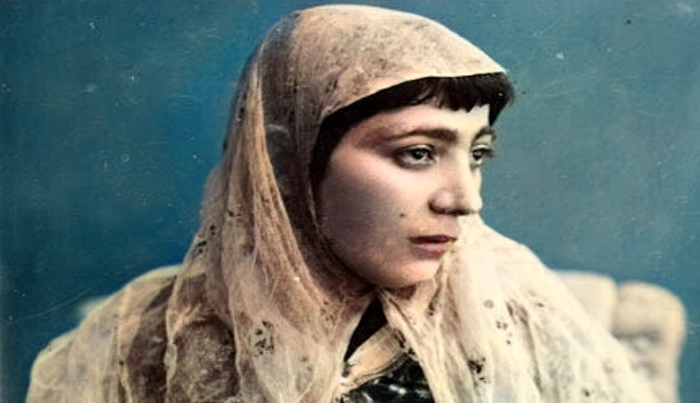زن زیبای مرموز در عکس‌های قاجاری